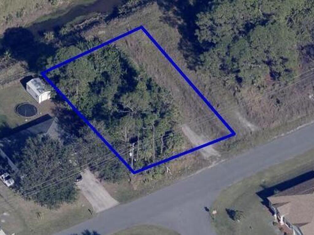 657 Paigo Street, Palm Bay, FL 32909