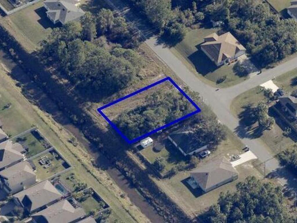 657 Paigo Street, Palm Bay, FL 32909