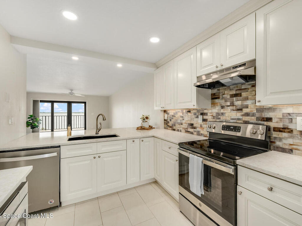 3220 River Villa Way, Melbourne Beach, FL 32951