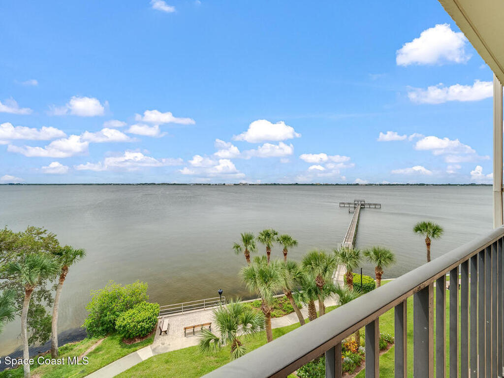3220 River Villa Way, Melbourne Beach, FL 32951