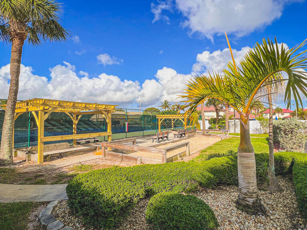 3220 River Villa Way, Melbourne Beach, FL 32951