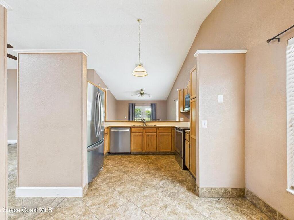 1657 Clover Circle, Melbourne, FL 32935