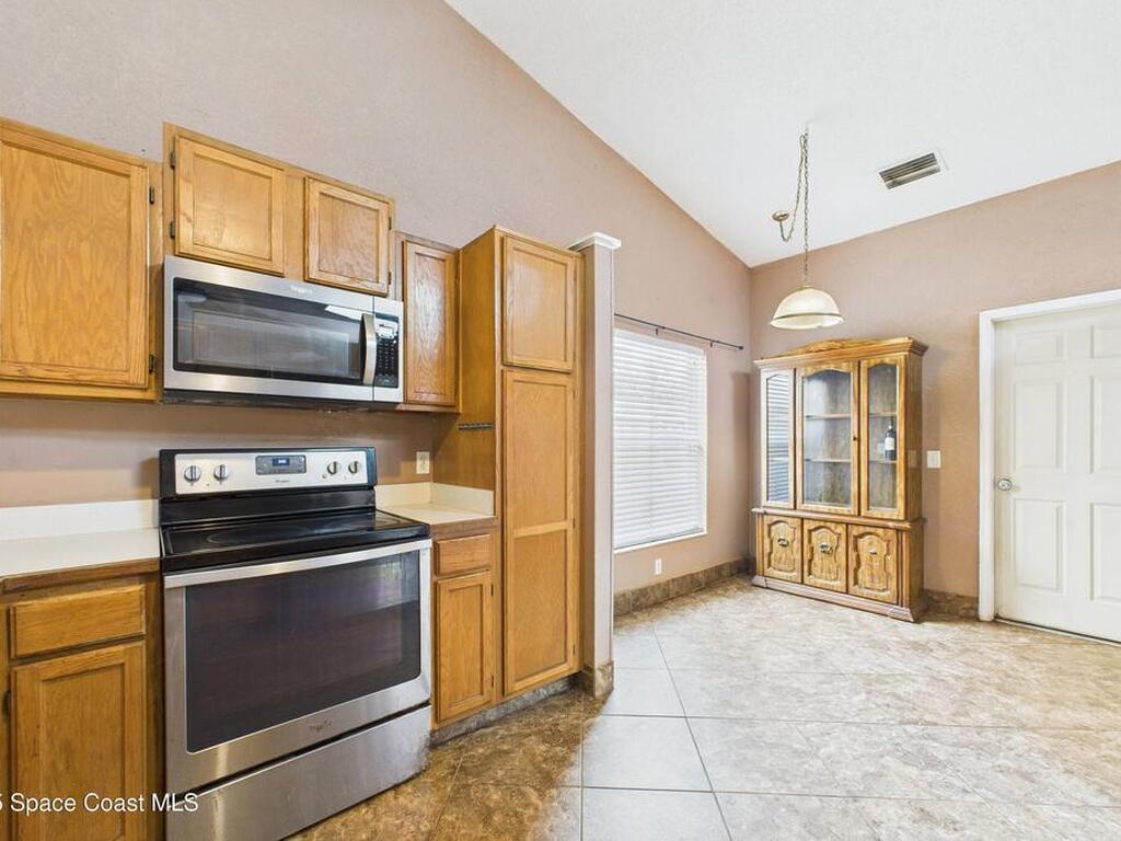 1657 Clover Circle, Melbourne, FL 32935