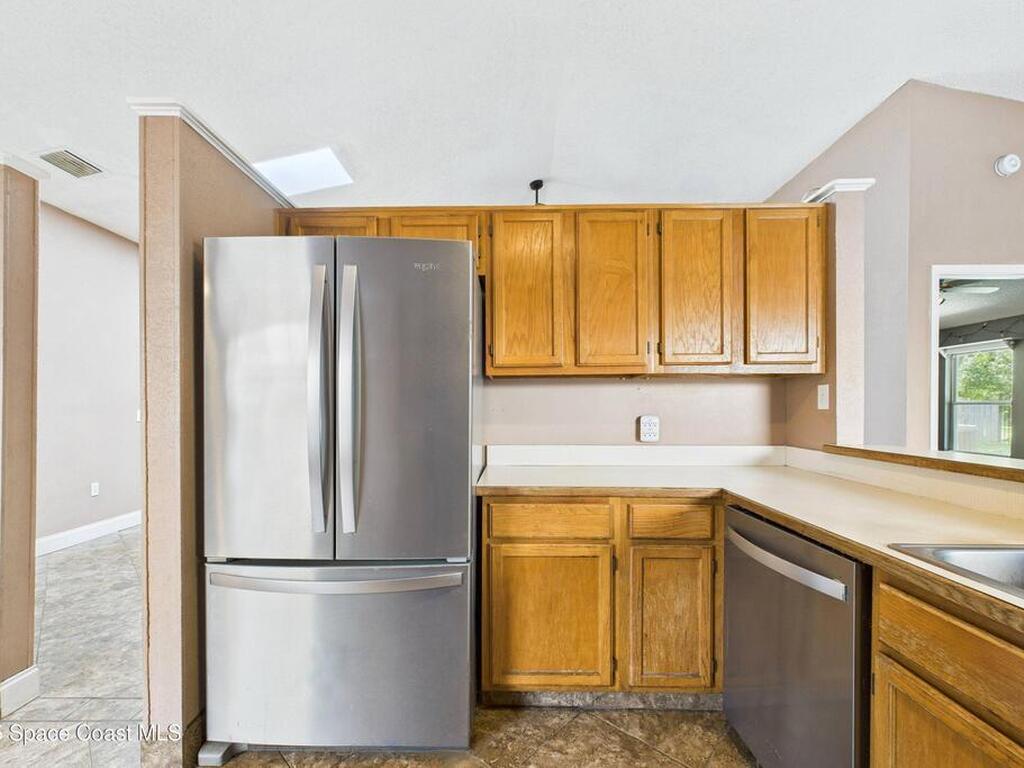 1657 Clover Circle, Melbourne, FL 32935