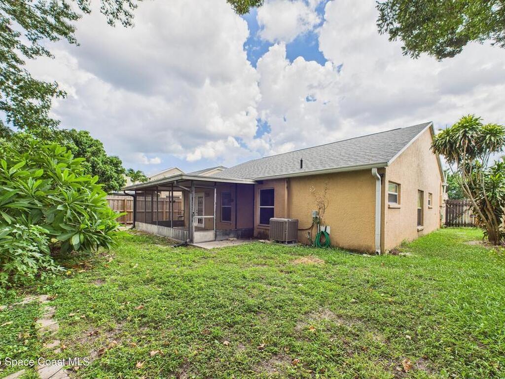 1657 Clover Circle, Melbourne, FL 32935