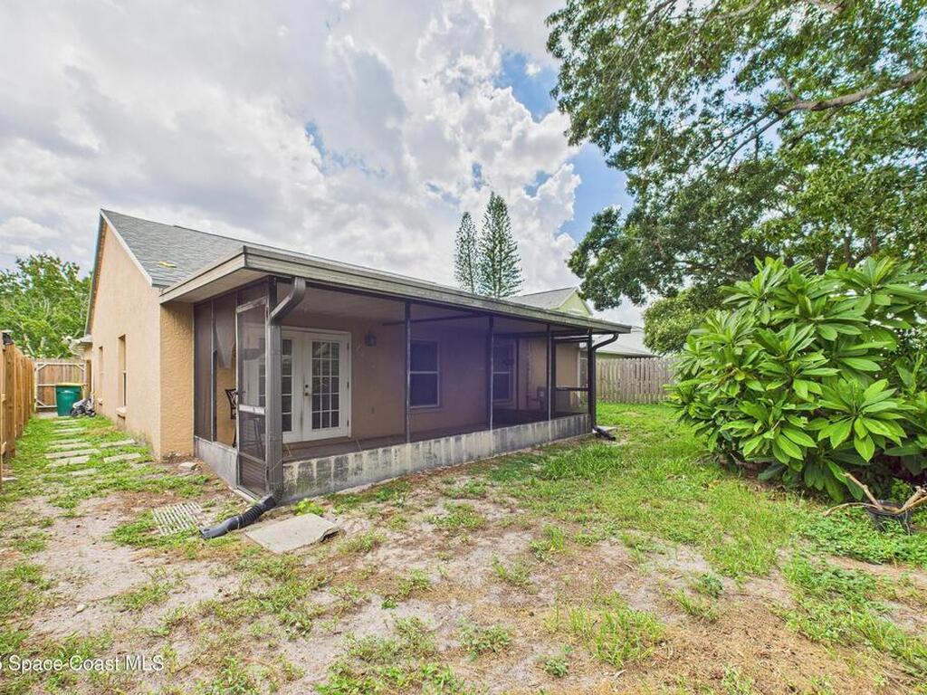 1657 Clover Circle, Melbourne, FL 32935