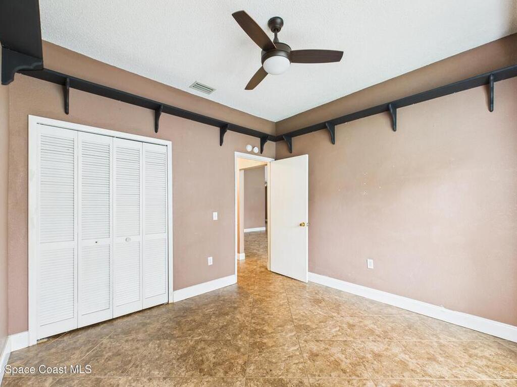 1657 Clover Circle, Melbourne, FL 32935