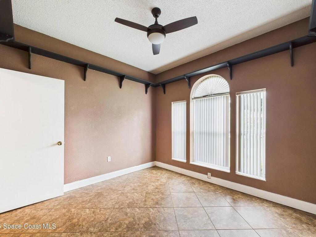 1657 Clover Circle, Melbourne, FL 32935