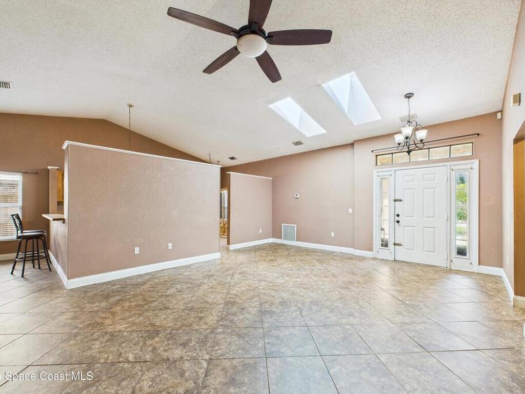 1657 Clover Circle, Melbourne, FL 32935