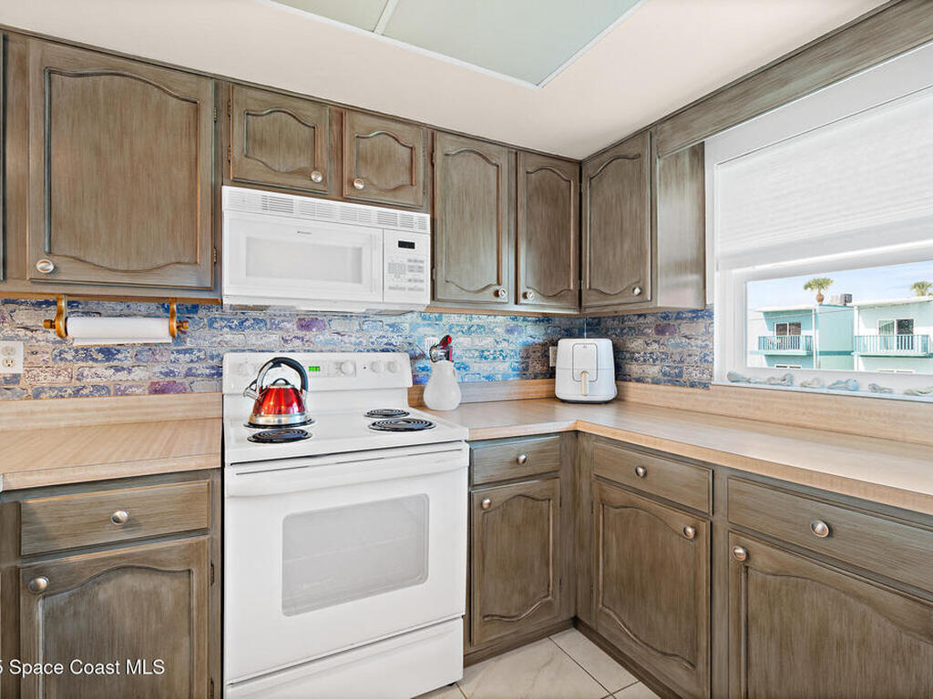 7301 Ridgewood Avenue, Cape Canaveral, FL 32920