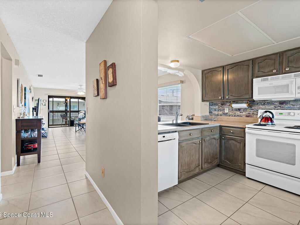 7301 Ridgewood Avenue, Cape Canaveral, FL 32920