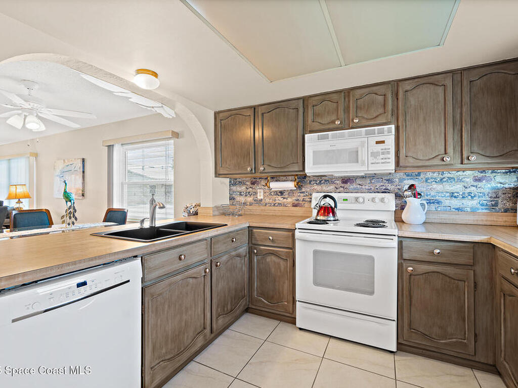 7301 Ridgewood Avenue, Cape Canaveral, FL 32920