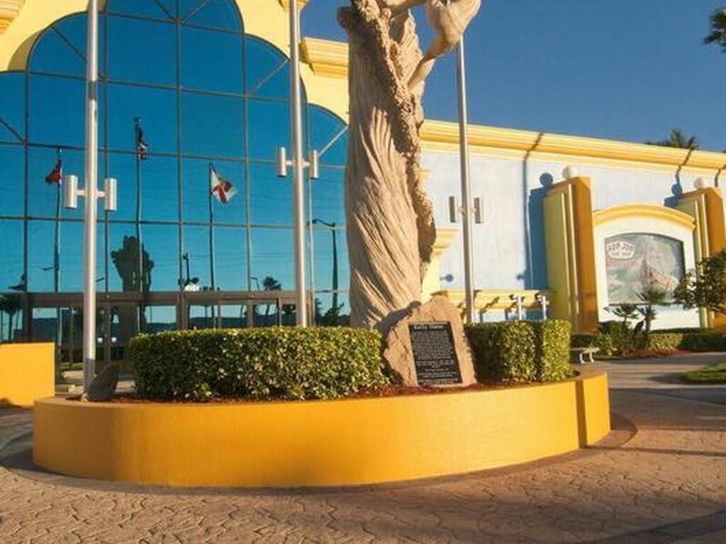 201 International Drive, Cape Canaveral, FL 32920