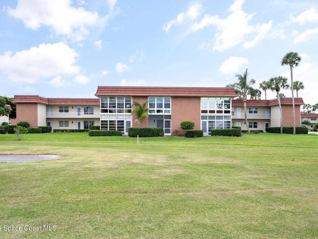 3 Vista Palm Lane, Vero Beach, FL 32962