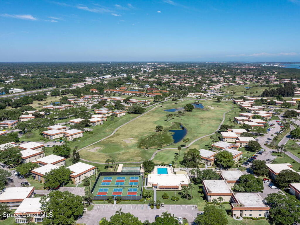 3 Vista Palm Lane, Vero Beach, FL 32962