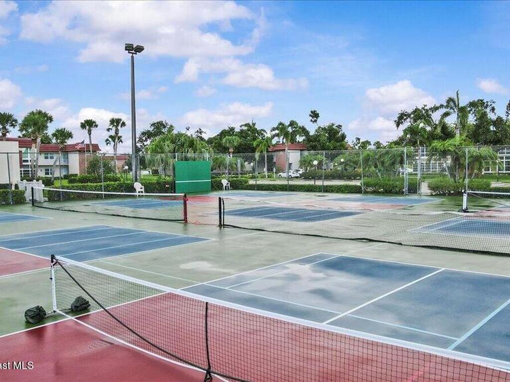 3 Vista Palm Lane, Vero Beach, FL 32962