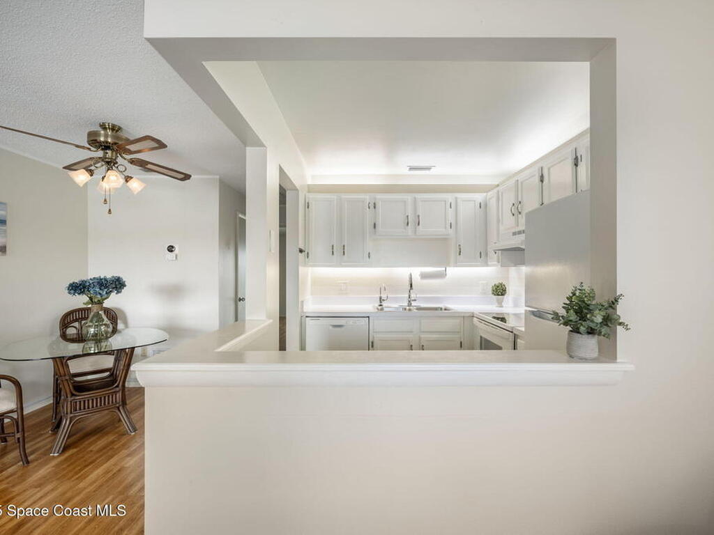 3 Vista Palm Lane, Vero Beach, FL 32962