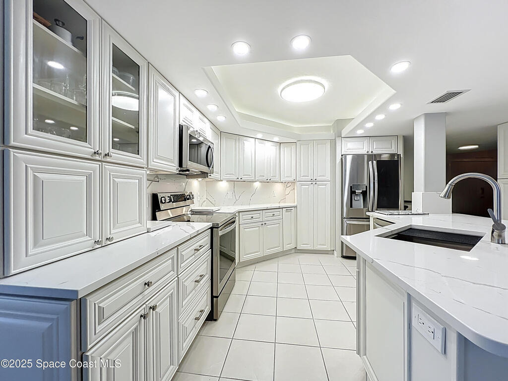 821 Del Rio Way, Merritt Island, FL 32953