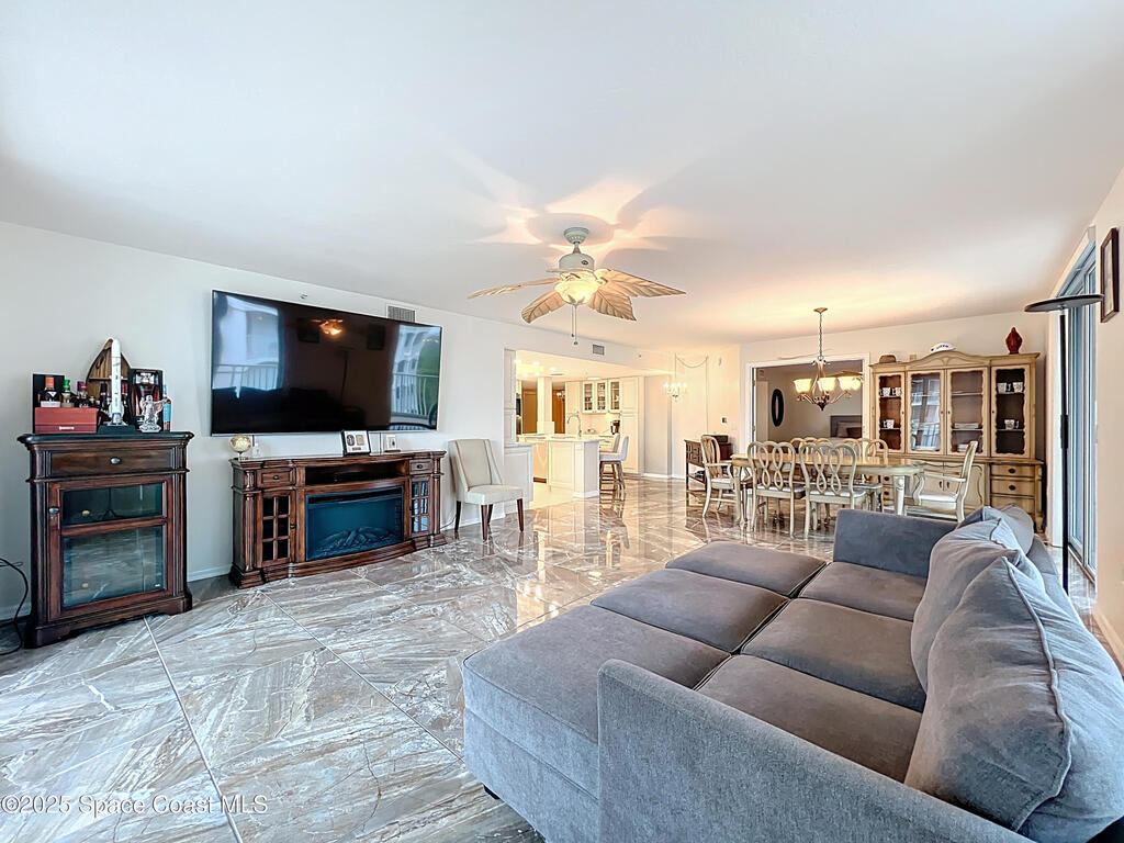 821 Del Rio Way, Merritt Island, FL 32953