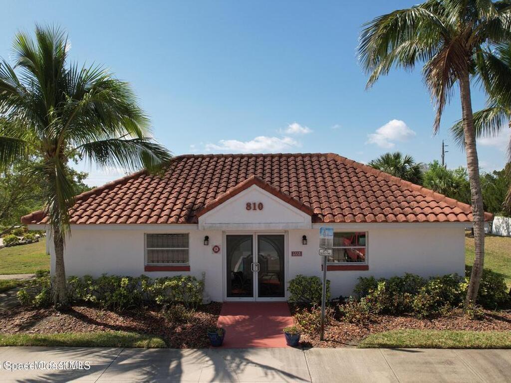 821 Del Rio Way, Merritt Island, FL 32953