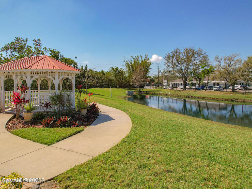 821 Del Rio Way, Merritt Island, FL 32953