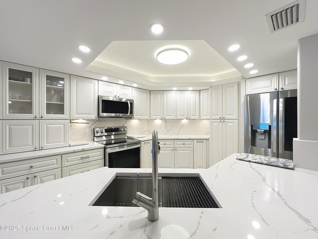 821 Del Rio Way, Merritt Island, FL 32953