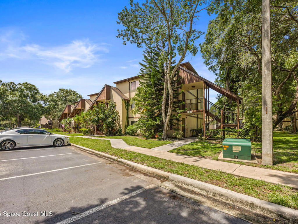 7808 Shadowood Drive, Melbourne, FL 32904