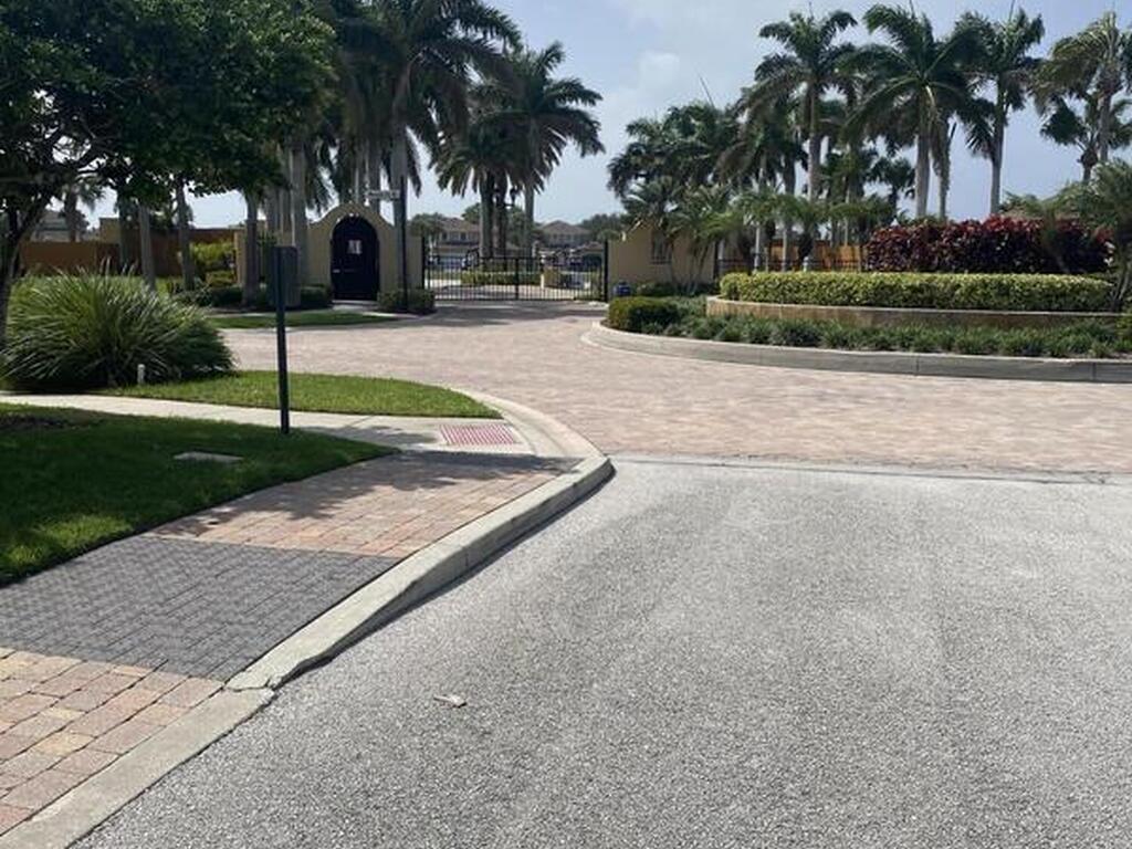 684 Carlsbad Drive, Satellite Beach, FL 32937