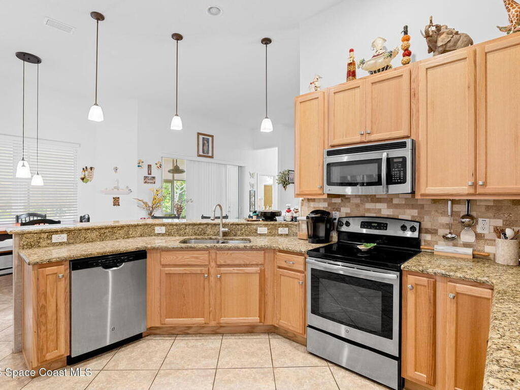 3385 Soft Breeze Circle, Melbourne, FL 32904