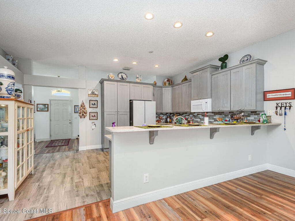 6126 Meghan Drive, Suntree, FL 32940