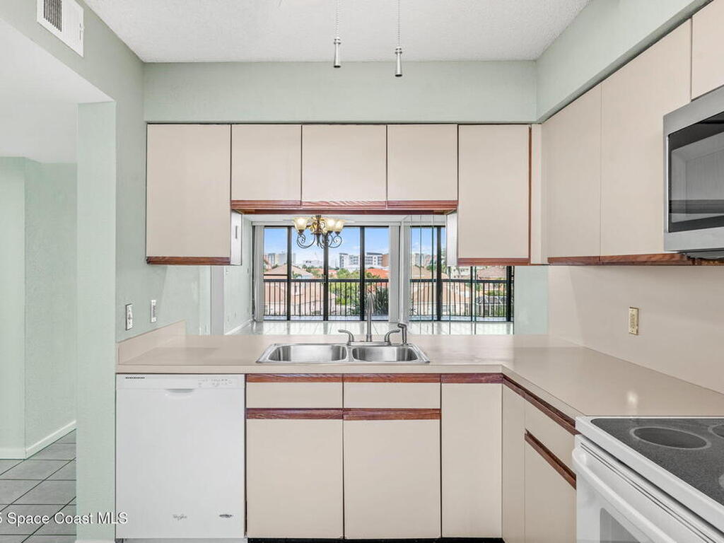 300 Columbia Drive, Cape Canaveral, FL 32920