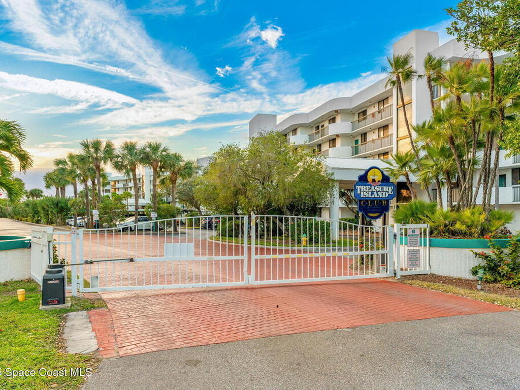 300 Columbia Drive, Cape Canaveral, FL 32920