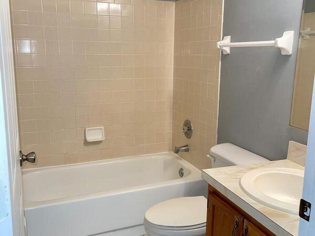 2425 Cogan Drive, Palm Bay, FL 32909