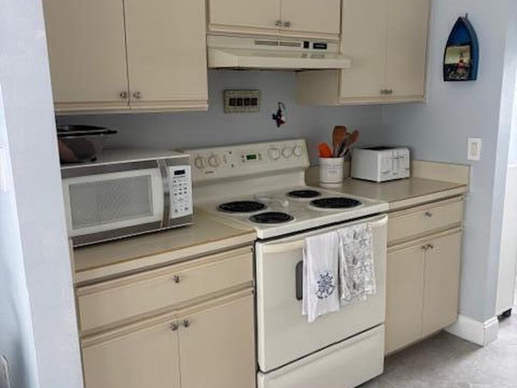 446 Beach Park Lane, Cape Canaveral, FL 32920