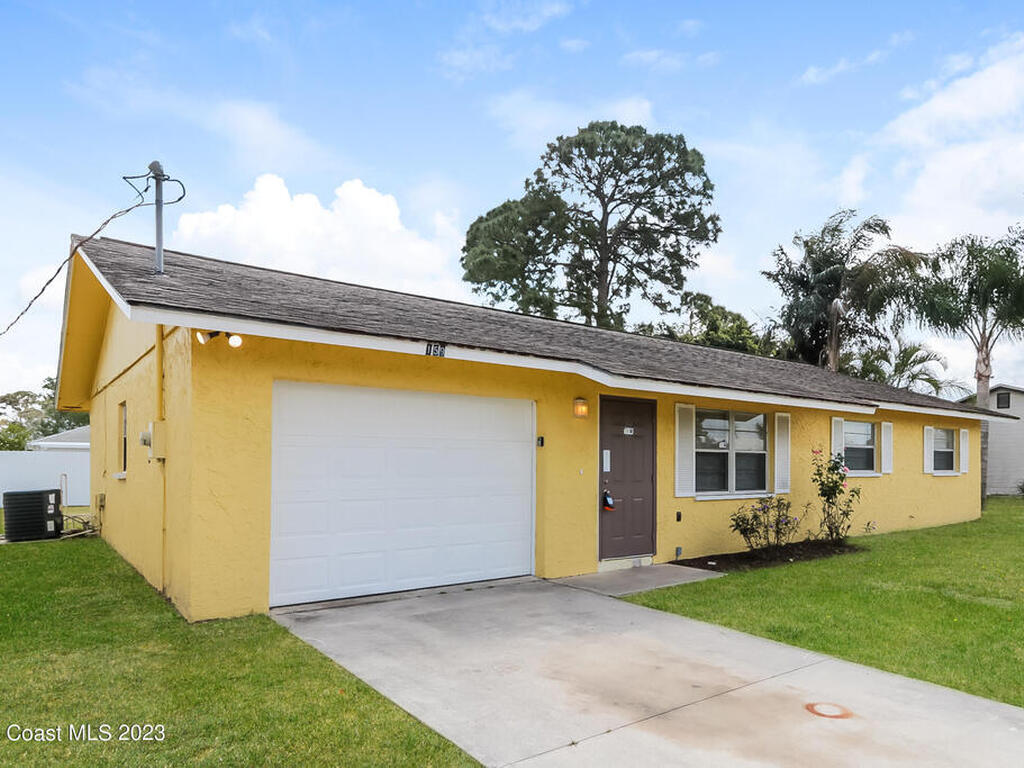 159 NW Avens Street, Port St. Lucie, FL 34986
