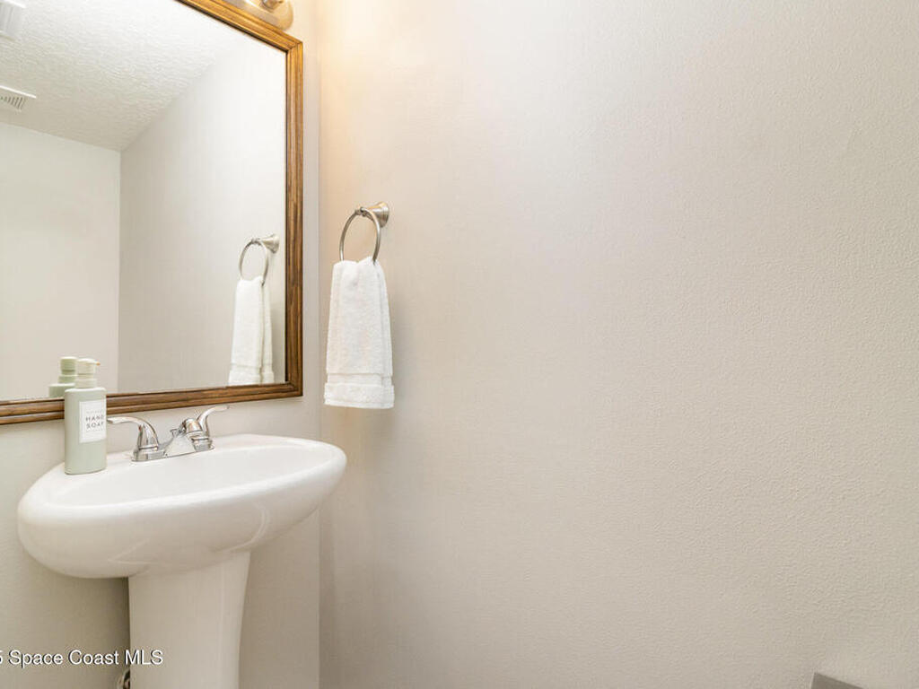 3325 Burdock Avenue, Melbourne, FL 32904