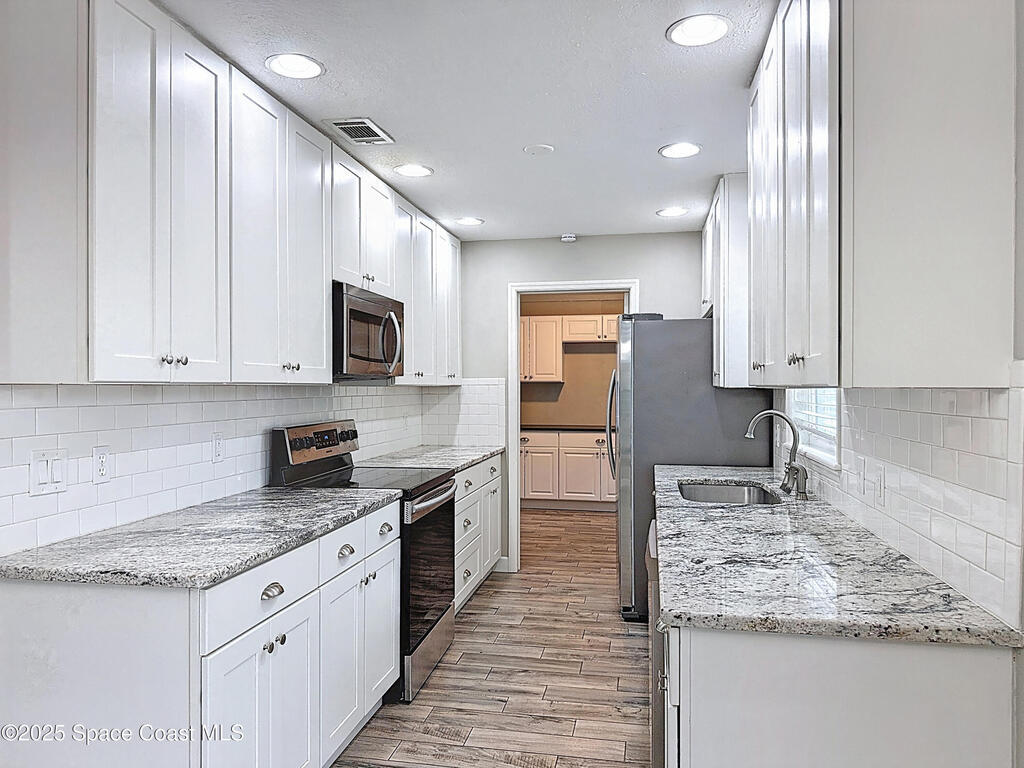 170 Moore Avenue, Merritt Island, FL 32952