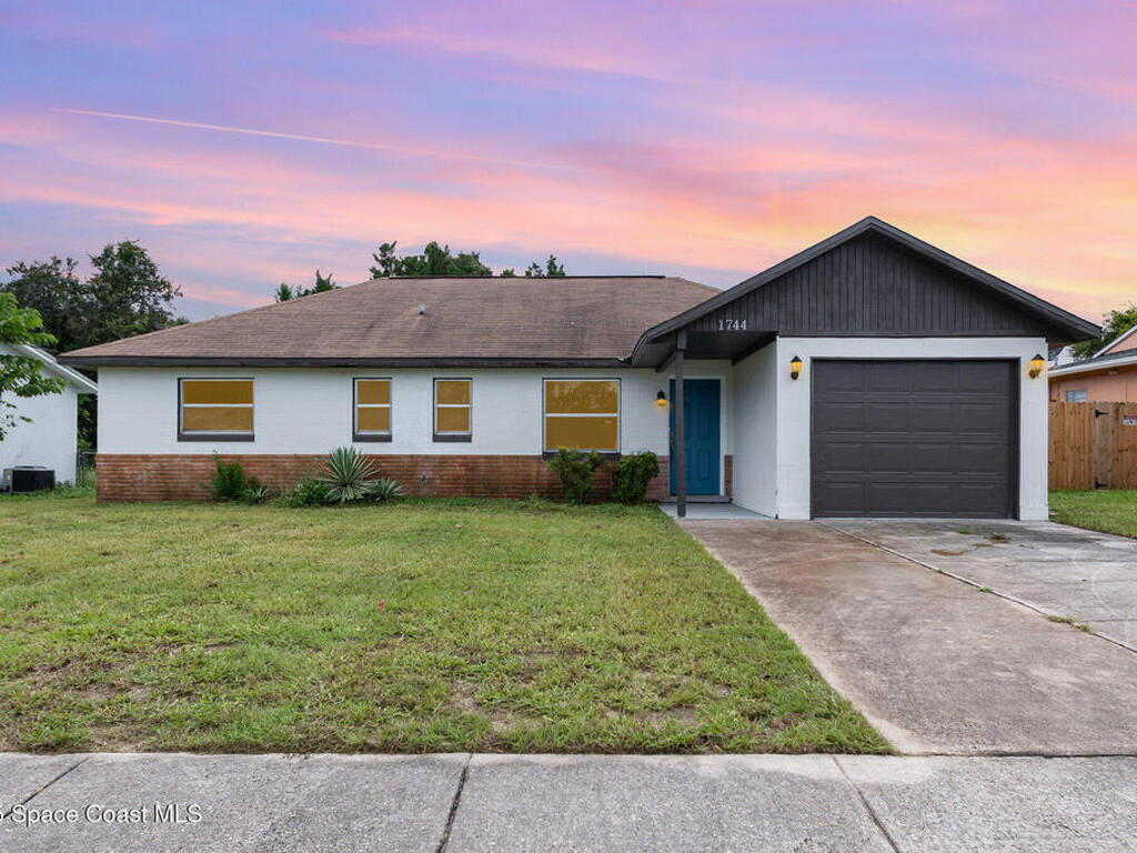 1744 Valencia Avenue, Ormond Beach, FL 32174