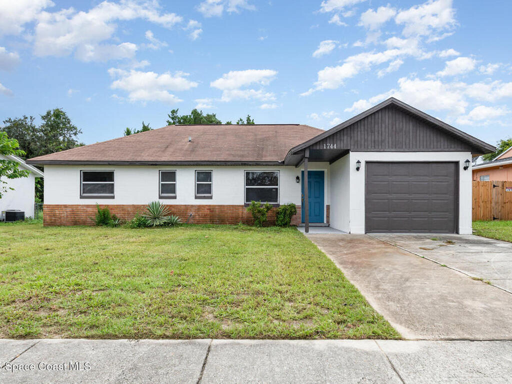 1744 Valencia Avenue, Ormond Beach, FL 32174