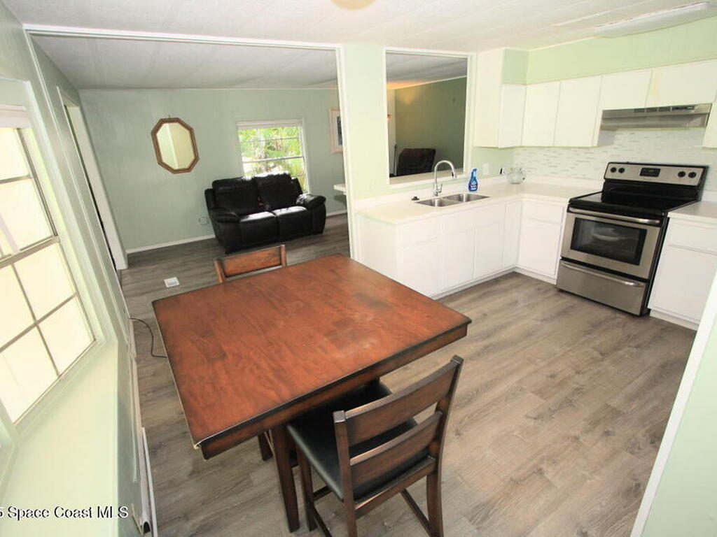 1082 Parkway Lane, Barefoot Bay, FL 32976