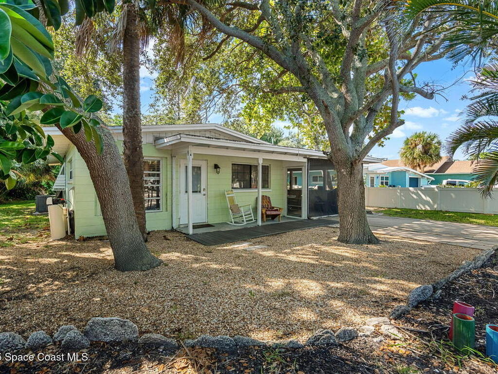 344 N Brevard Avenue, Cocoa Beach, FL 32931
