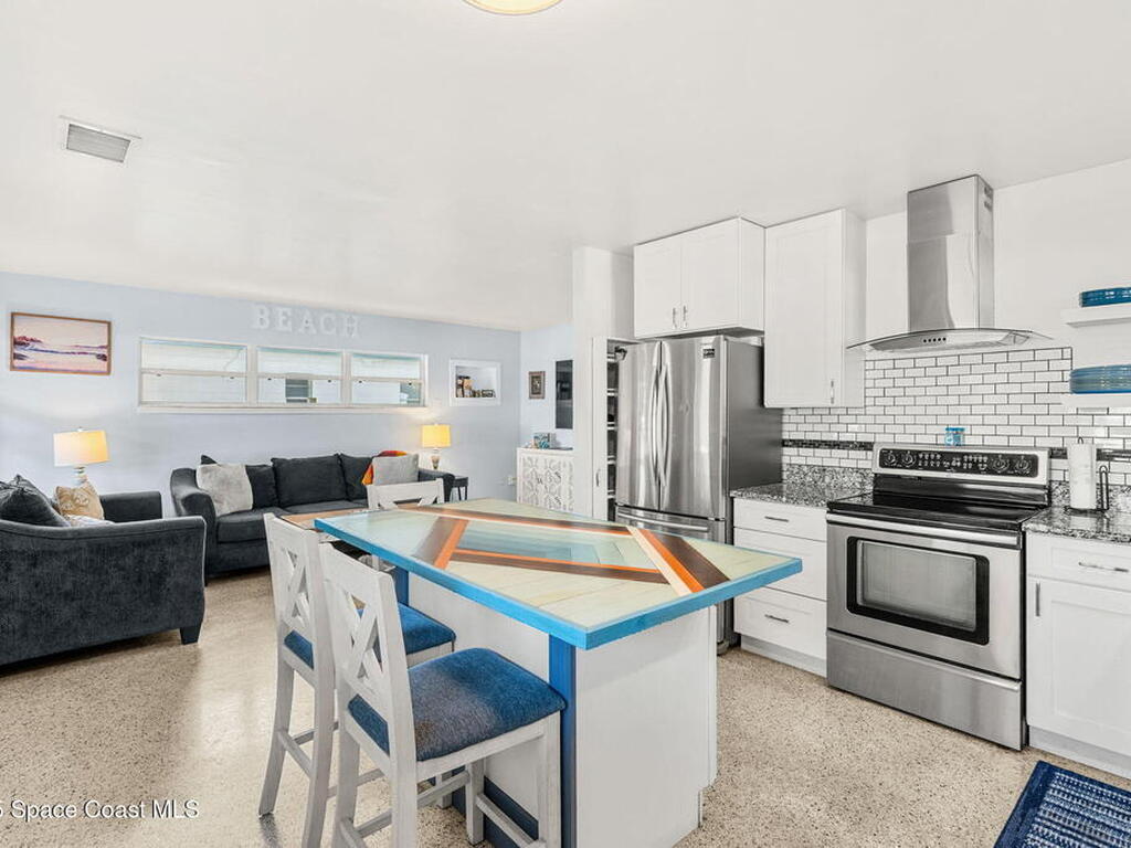 344 N Brevard Avenue, Cocoa Beach, FL 32931