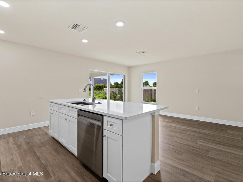 2091 Day Avenue, Palm Bay, FL 32908