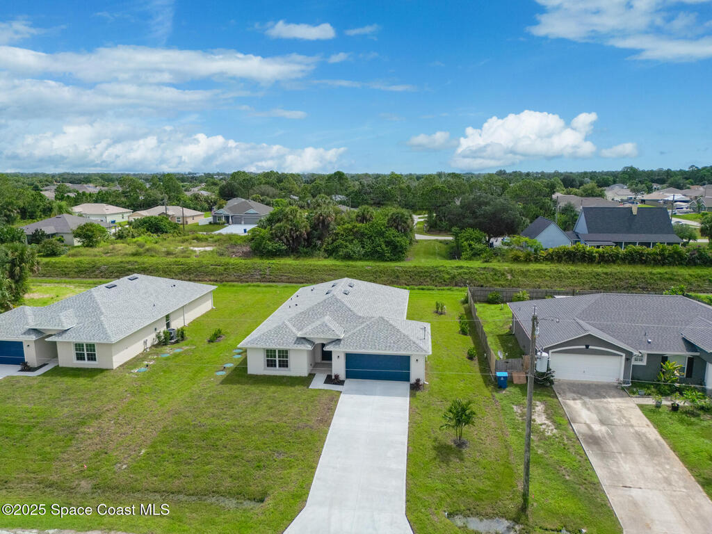 2091 Day Avenue, Palm Bay, FL 32908