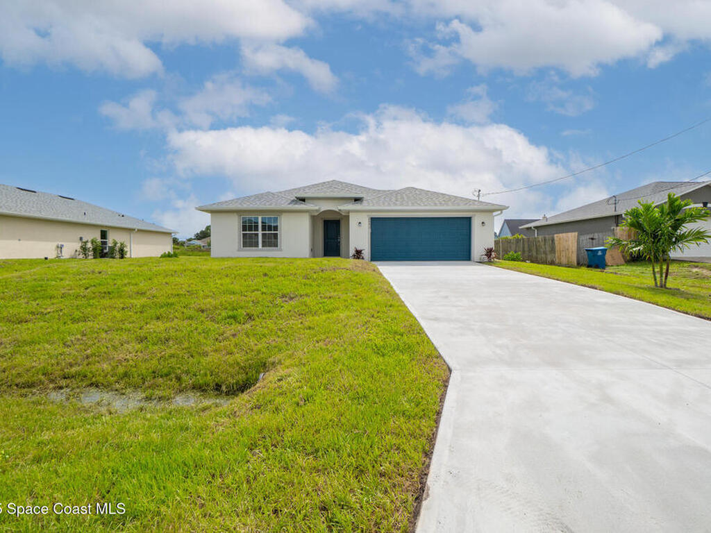 2091 Day Avenue, Palm Bay, FL 32908