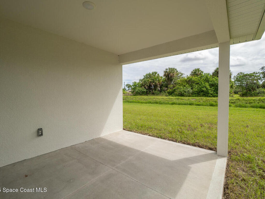 2091 Day Avenue, Palm Bay, FL 32908