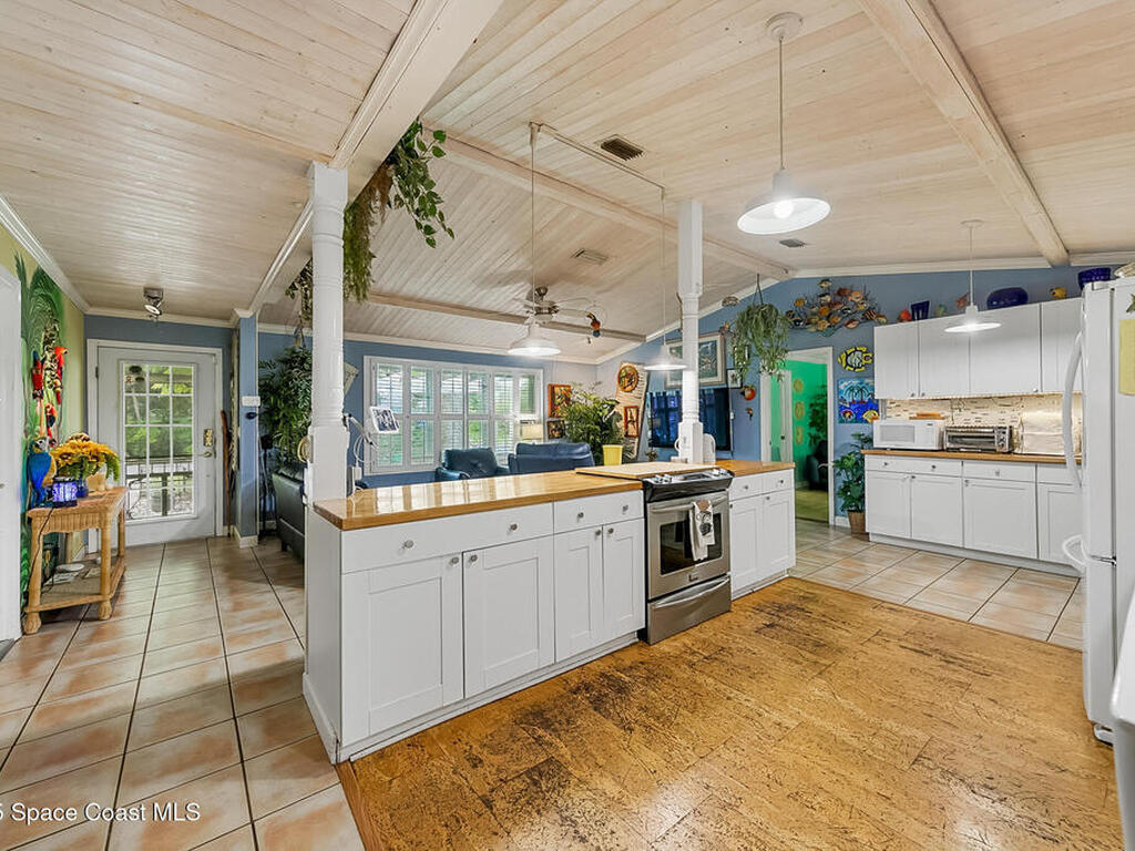 1562 Hayworth Circle, Palm Bay, FL 32907