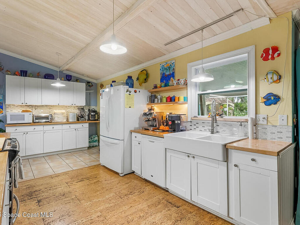 1562 Hayworth Circle, Palm Bay, FL 32907