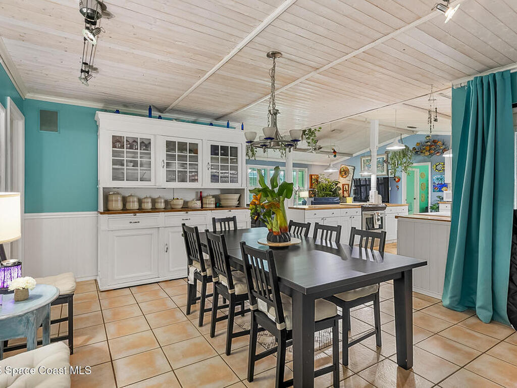 1562 Hayworth Circle, Palm Bay, FL 32907