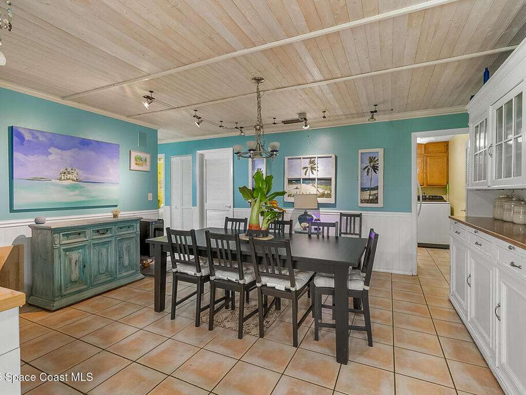 1562 Hayworth Circle, Palm Bay, FL 32907